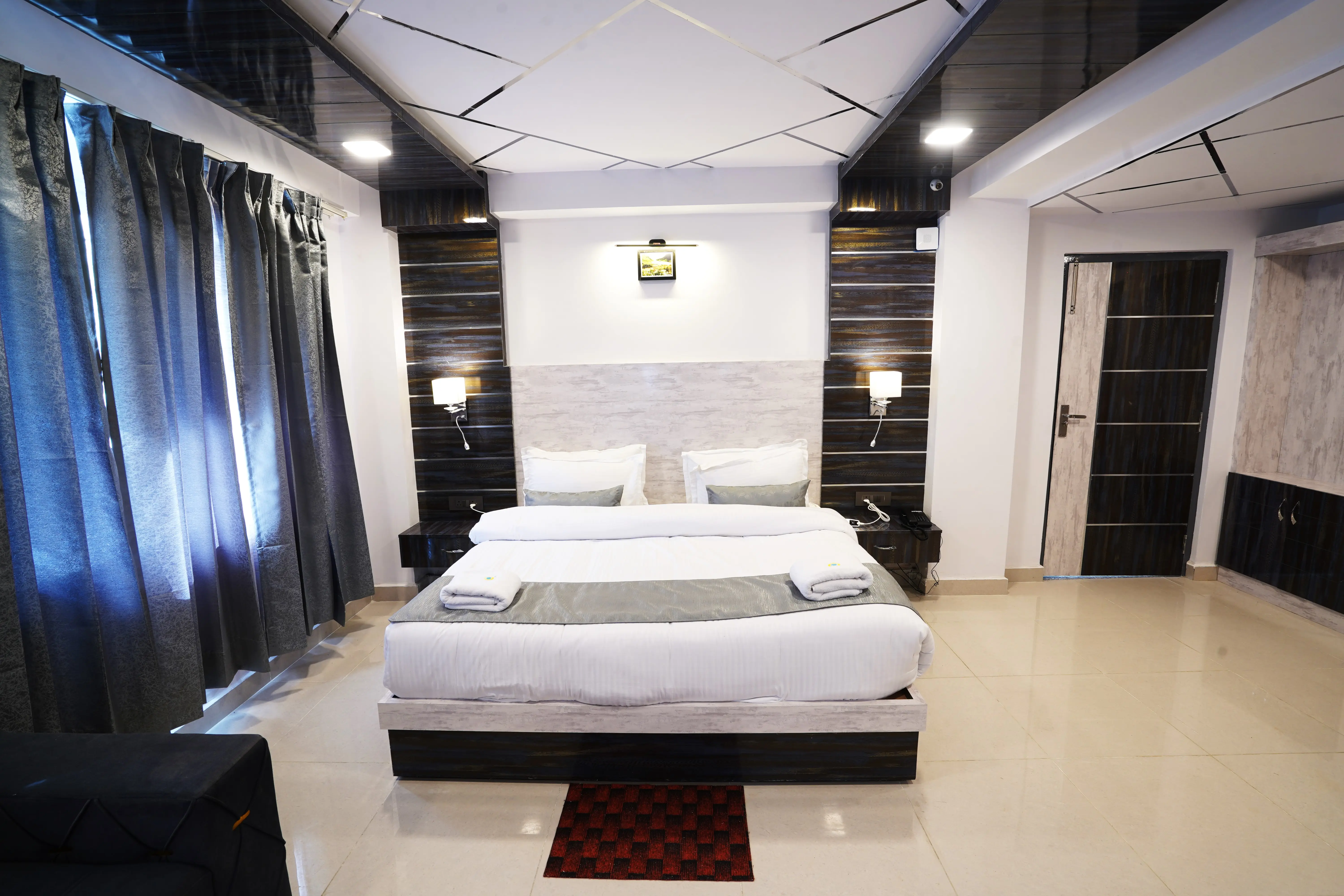 Luxury Room